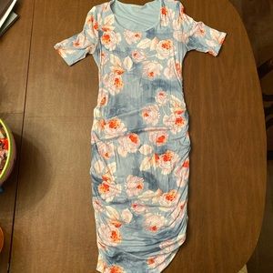 A Pea in the Pod Maternity dress